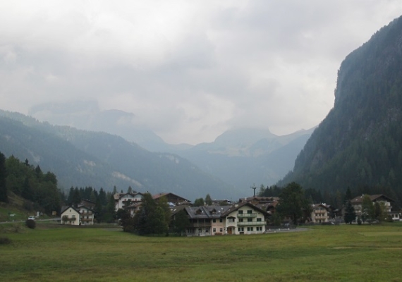 Údolí Val di Fassa.